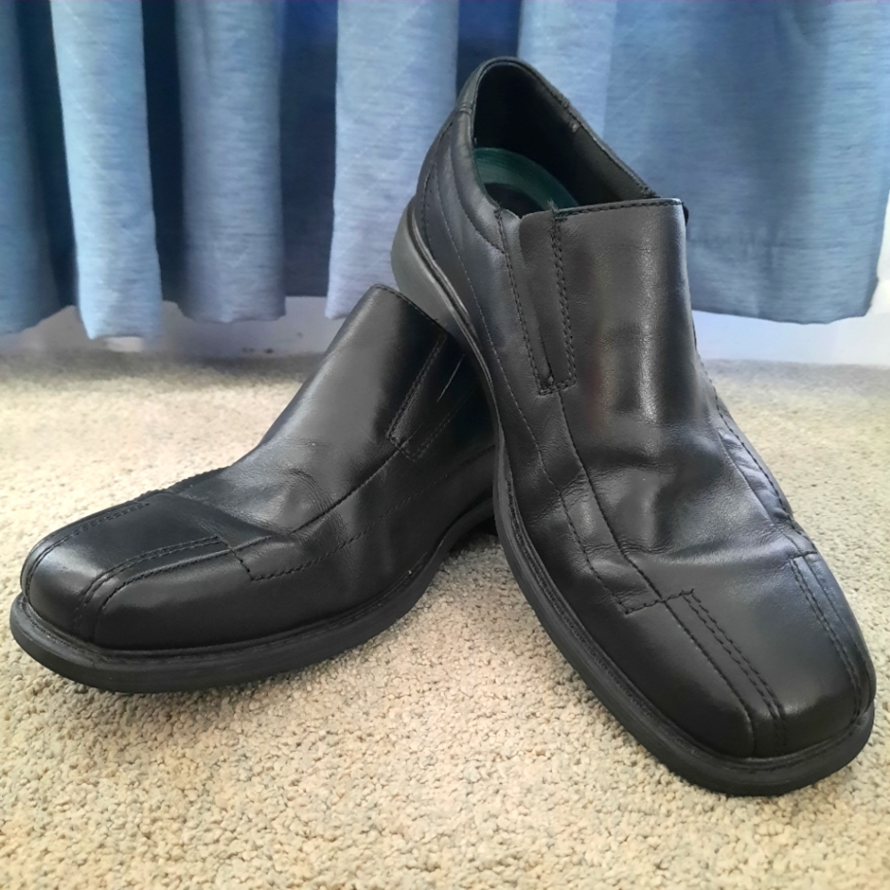 Clarks Men England Deane 71733 Size 8.5M Black Leather Slip On Loafer Dress Shoe
